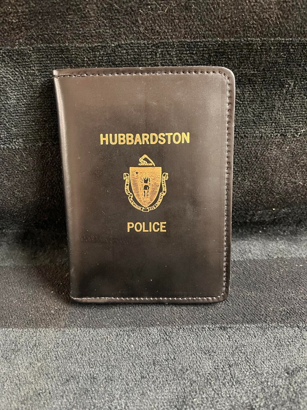 Hubbardston, MA Police Badge Wallet / Credential Pack Obsolete Badge