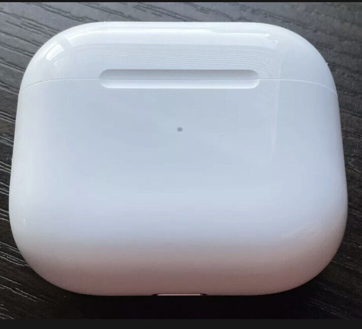 Apple Airpods 3rd Generation with MagSafe Charging Case Apple Airpods 3rd Generation with MagSafe Charging Case
