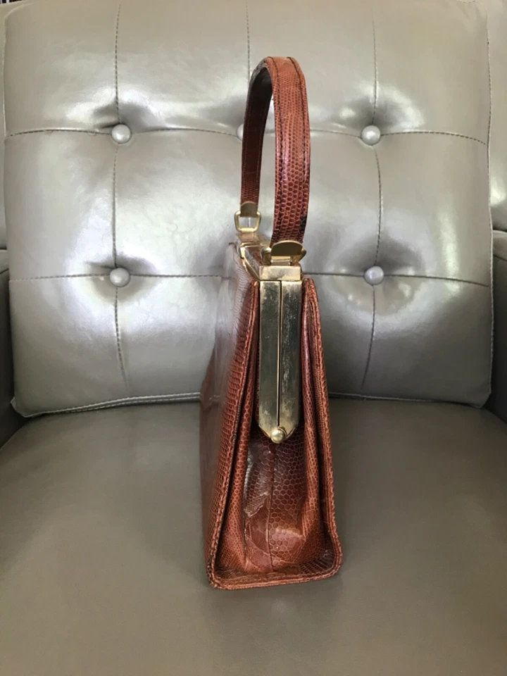 Bolso de Mano Vintage Raro y Hermoso Años 50 Castaño Caimán Cocodrilo Hecho en Argentina Foto 4 de 4