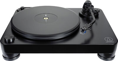 Audio-technica AT-LP7 turntable w.built-in phono stage