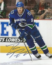 Vancouver Canucks Brandon Prust Signed Autographed 8x10 Photo COA E
