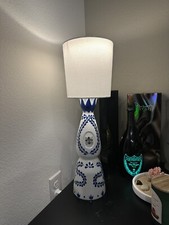 Handmade Custom Lamp Clase Azul.