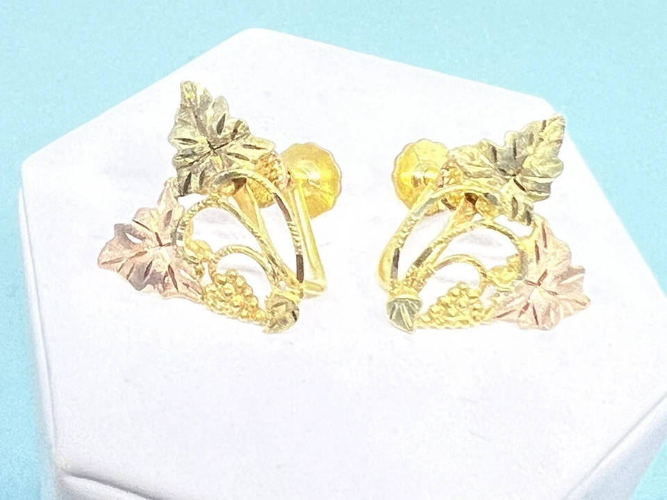 10k Multi toned gold earrings Non-pierced Black Hills leaves large 3.8 Grams - Image 2 of 4