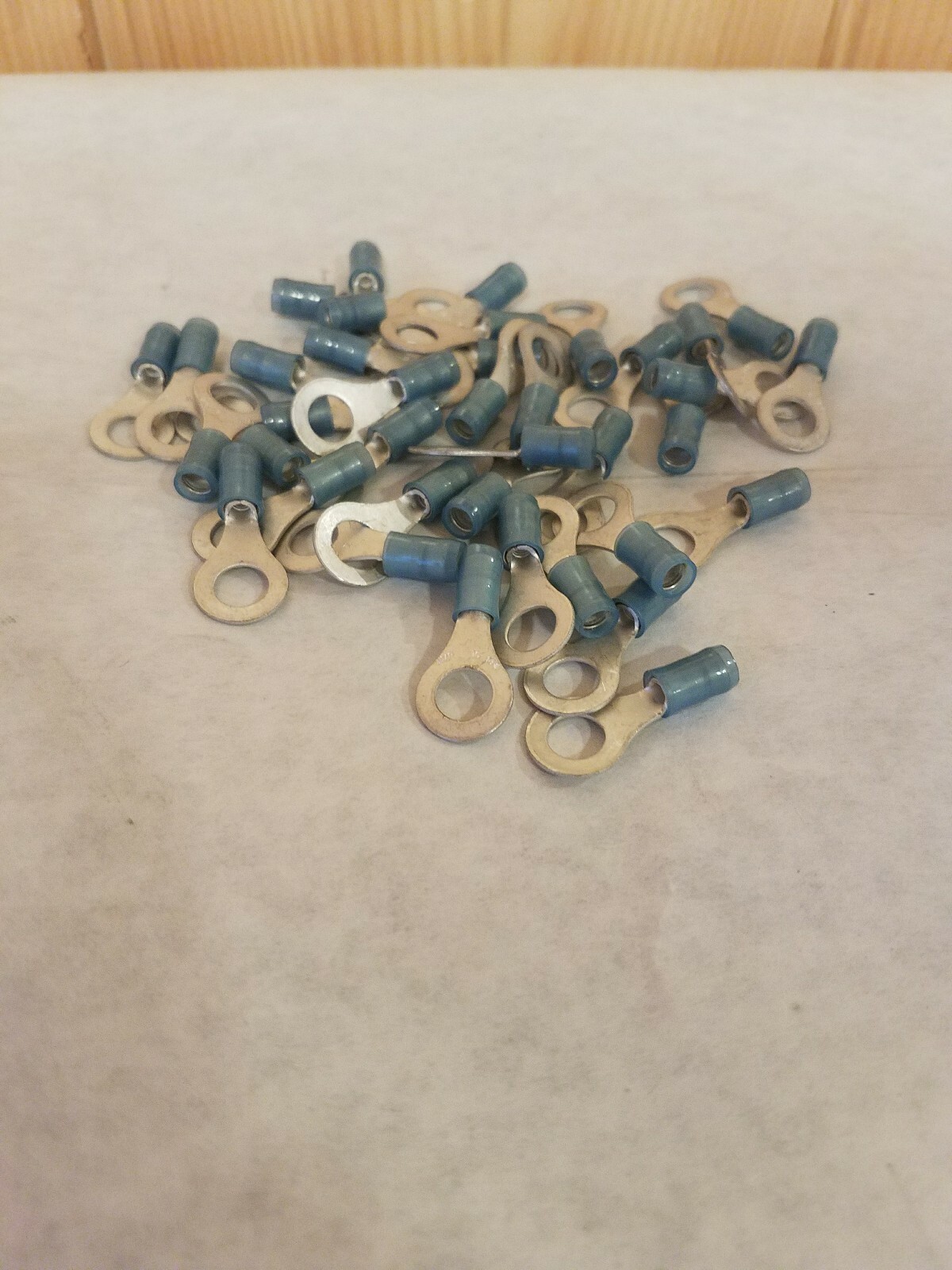 tyco Ring Terminal 320563 AMP TEConnector Terminal Lugs - QTY 35, 16-14AWG
