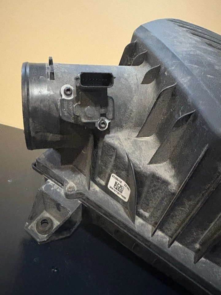 Chevrolet Traverse 2018-2023 3,6 L filtro de admisión filtro caja OEM Foto 3 de 4