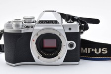 Olympus OM-D E-M10 III Body Silver Set Working