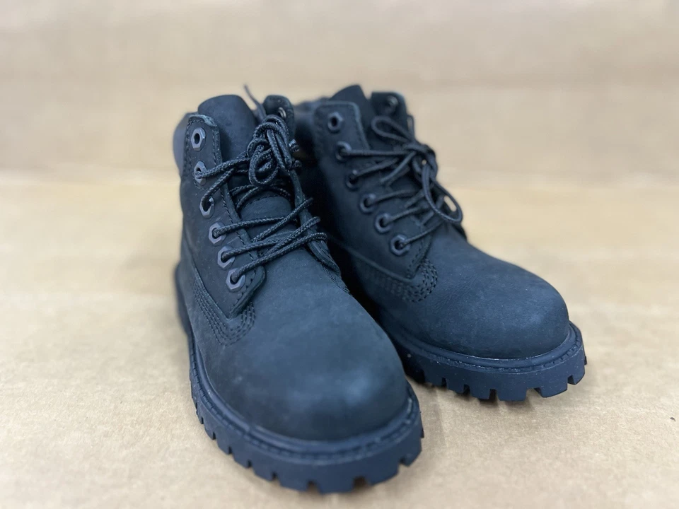 Botas impermeables Timberland para niños pequeños/niños negras premium talla 5M Foto 2 de 4