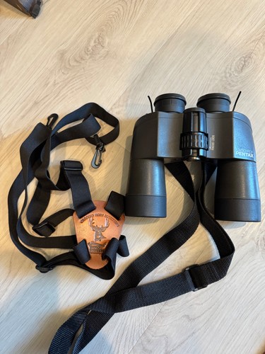 Binoculares Nikon Action 8x40 7,5 garceta ligeramente usados con tapas de estuche y correa Bino - Imagen 2 de 8