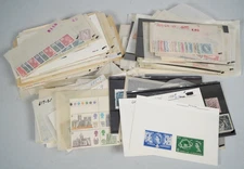 GREAT BRITAIN COLLECTION OF A FEW THOUSAND MINT & USED STAMPS IN GLASSINES