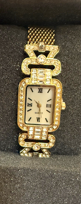 NIB ADRIENNE VITTADINI Real Collectibles Glitzy Watch | eBay
