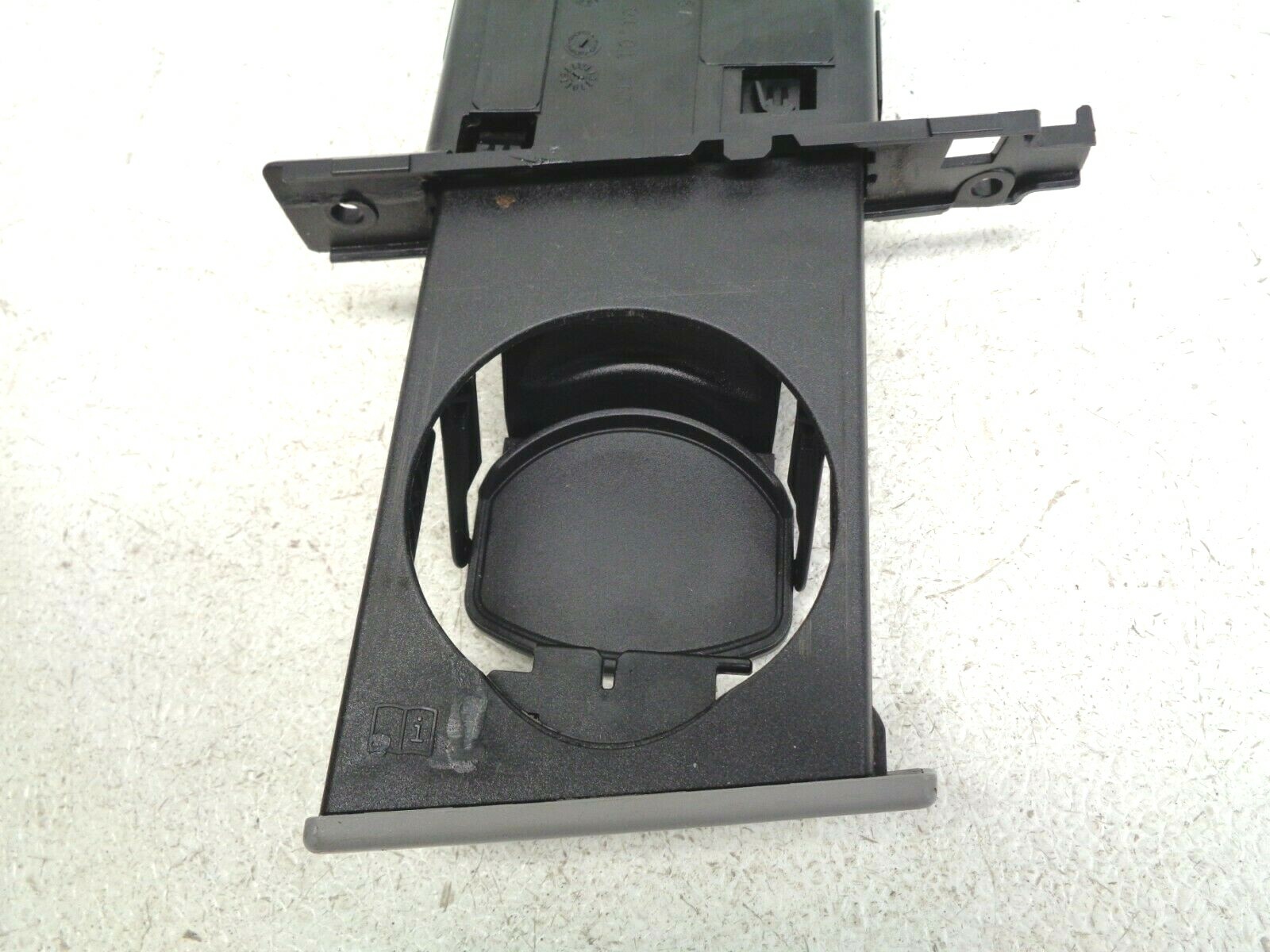 0611 BMW 328i 335i E90 FRONT RIGHT RH PASSENGER SIDE CUP DRINK HOLDER BLACK OEM eBay