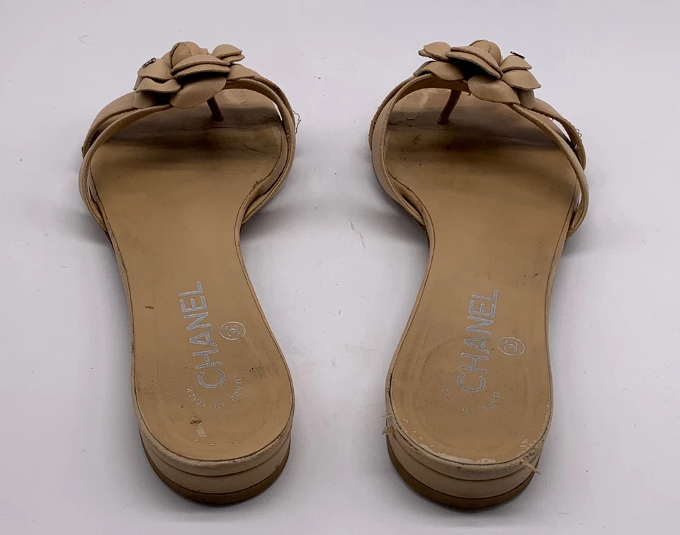 Chanel Mujer Beige Cuero Desnudo Camelia Plano Slide Mules talla 39.5 c EE. UU. 9.5 C Foto 4 de 4