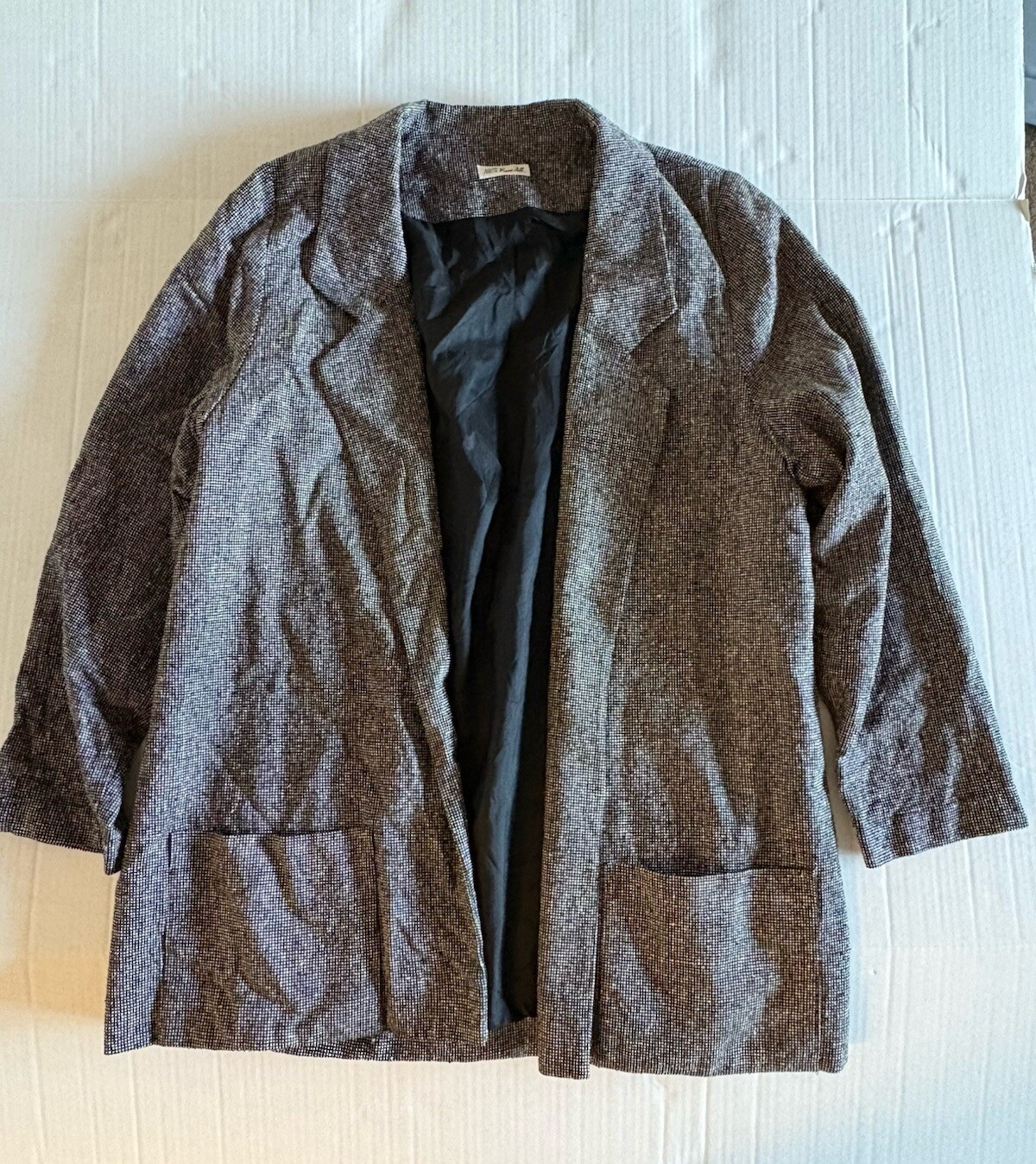 Women's DONCASTER Silk Blend Brown Gray Patterned Buttonless Jacket. Size Medium