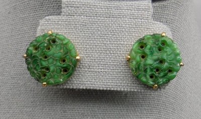 Ciner Vintage Green Jade Glass Etched Rare Clip On Earrings 50 s Retro