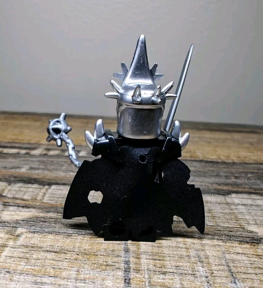 **NEW** LEGO Lord Of The Rings Witch King Minifigure w/ Custom Accessories - Image 3 of 4