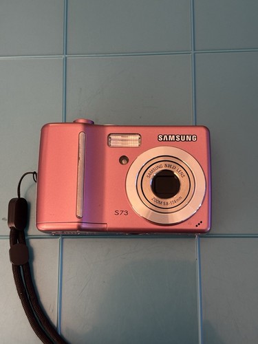 Samsung S73-ROSA RARO-7,2 MP-Cámara digital y tarjeta SD-Probado Excelente - Imagen 16 de 18