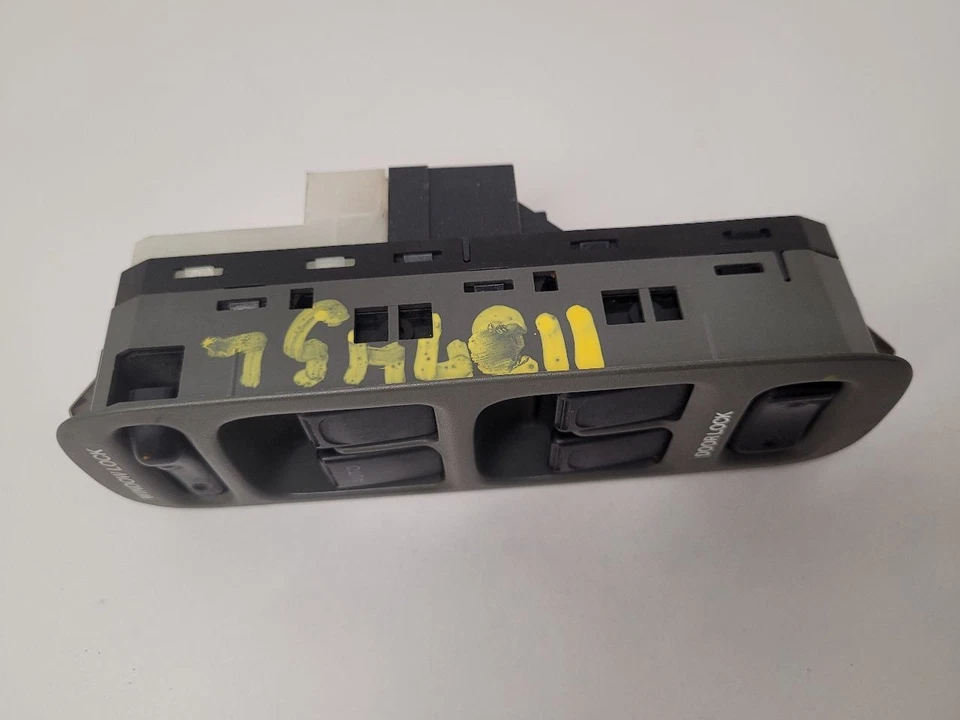 1999-2004 CHEVROLET TRACKER LH Driver Front Door Lock And Window Switch 30020880 - Imagem 4 de 4