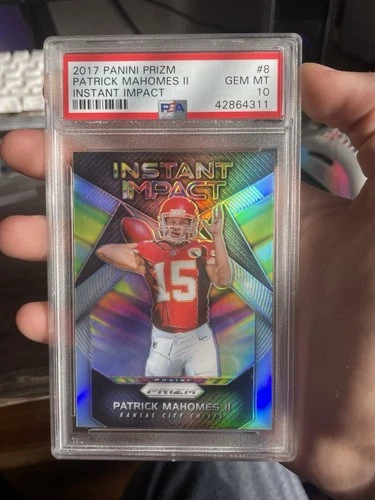 2017 Panini Prizm - Instant Impact Patrick Mahomes Silver Prizm (RC) PSA 10