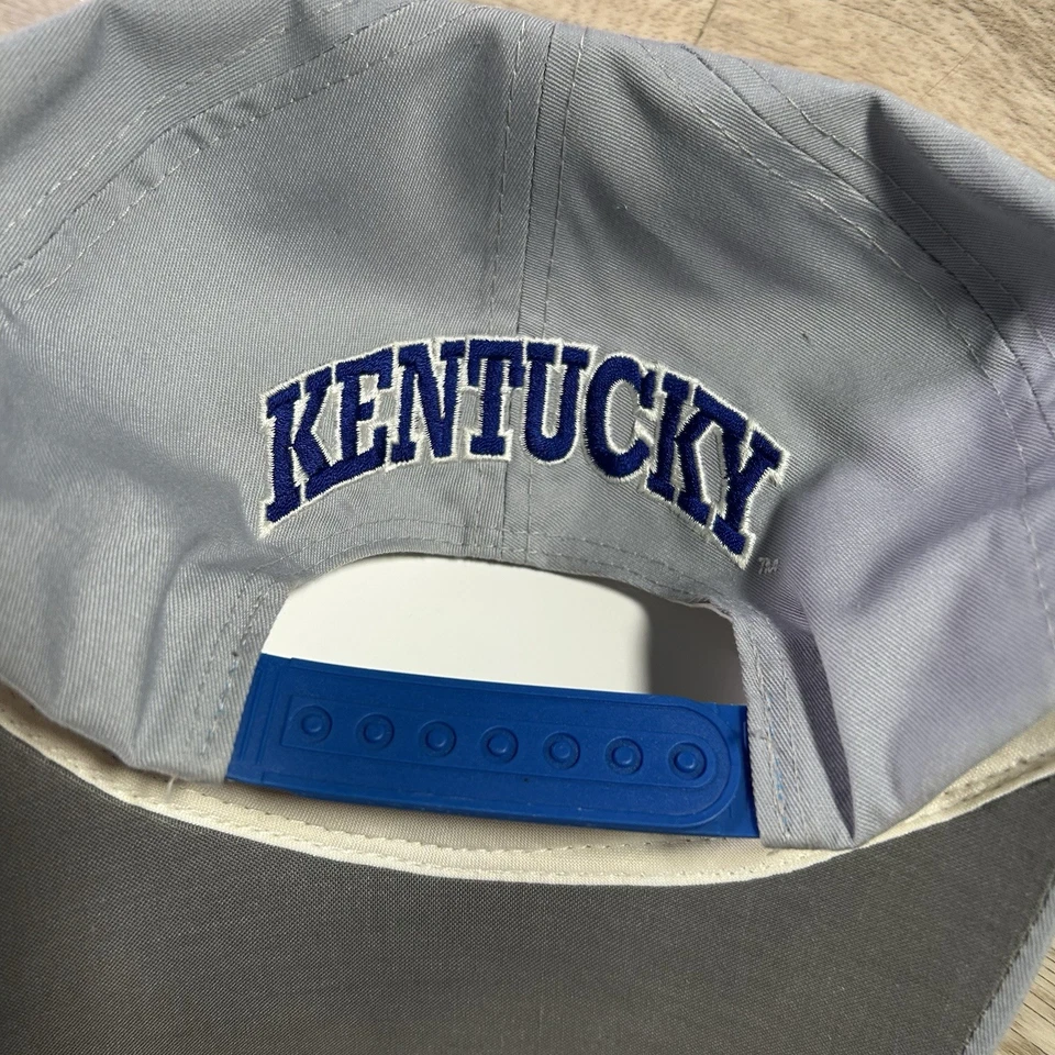 VTG Kentucky Wildcats Snapback Hat College Highway Twins Blue White Cap - Image 2 of 4