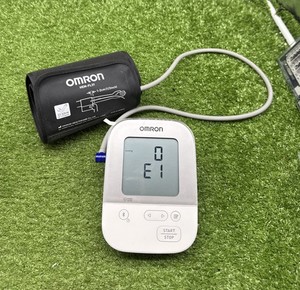 OMRON BP5250 Silver Upper Arm Blood Pressure Monitor. 24