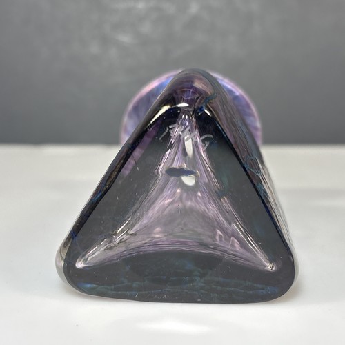 Robert Held Small Triangular Purple Bud Vase Blue Iridescent Swirl 3.75” SIGNED - Picture 9 of 15