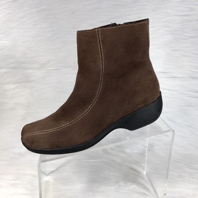 clarks womens boots brown