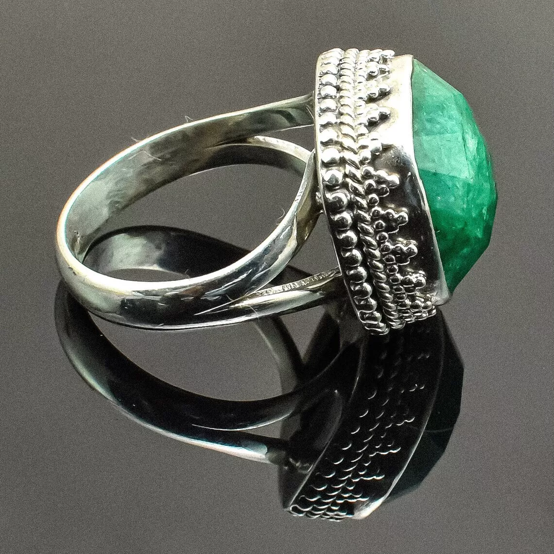 Sakota emerald ring sale