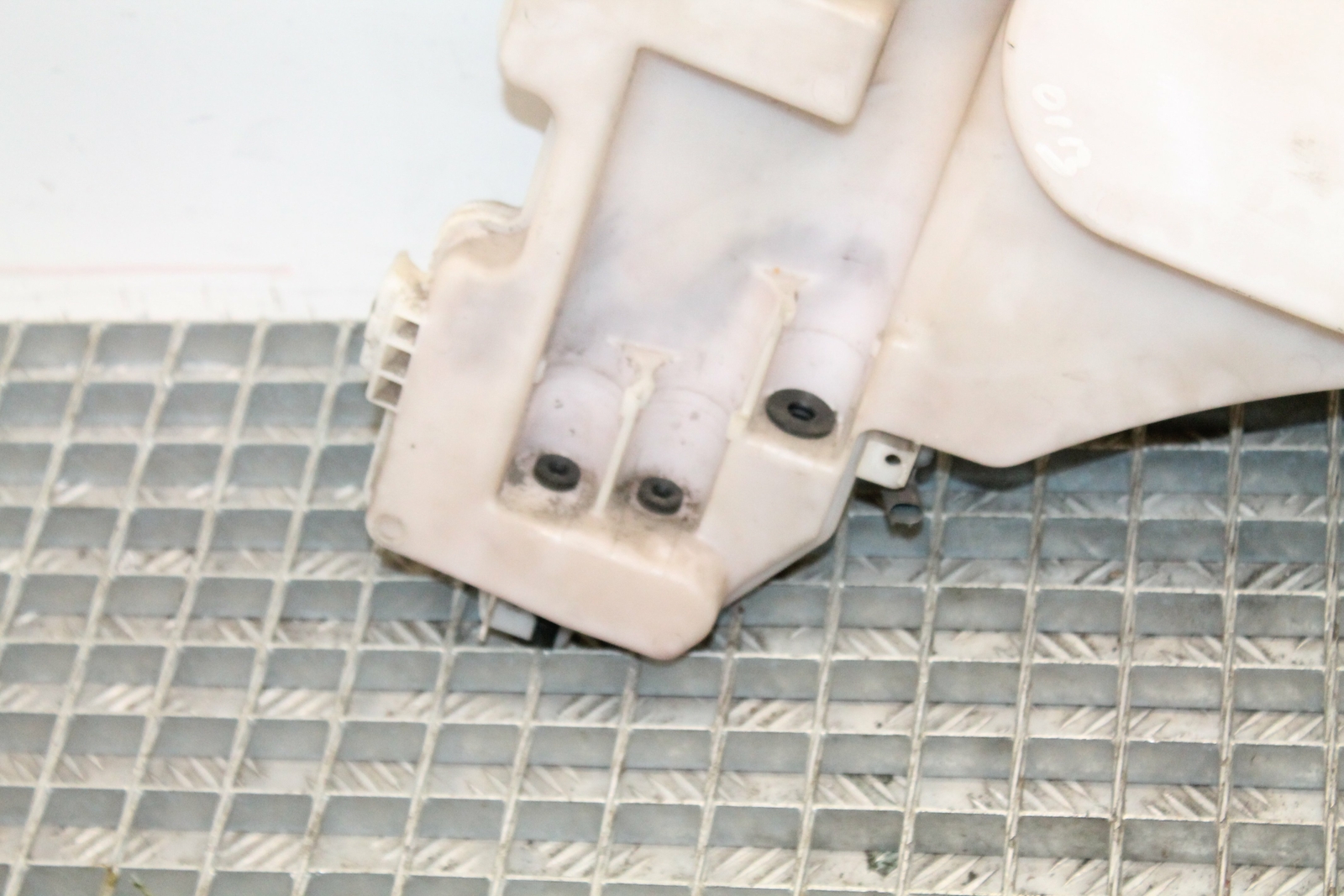 BMW X5 E70 3.0 sd Window Washer Tank Bottle 7161476 Diesel 210kw 2009