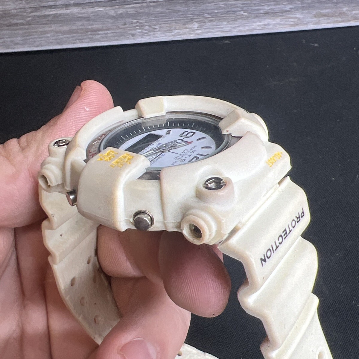 G-Shock Dw-8200 Casio Frogman 1294 White (Not Working) | eBay G-Shock Dw-8200 Casio Frogman 1294 White (Not Working) | eBay