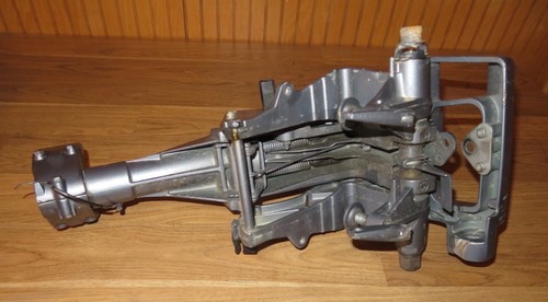 9.9 hp Yamaha 4 stroke Swivel Bracket Steering pivot arm ++ 6G8-43311-14-EK - Picture 5 of 8