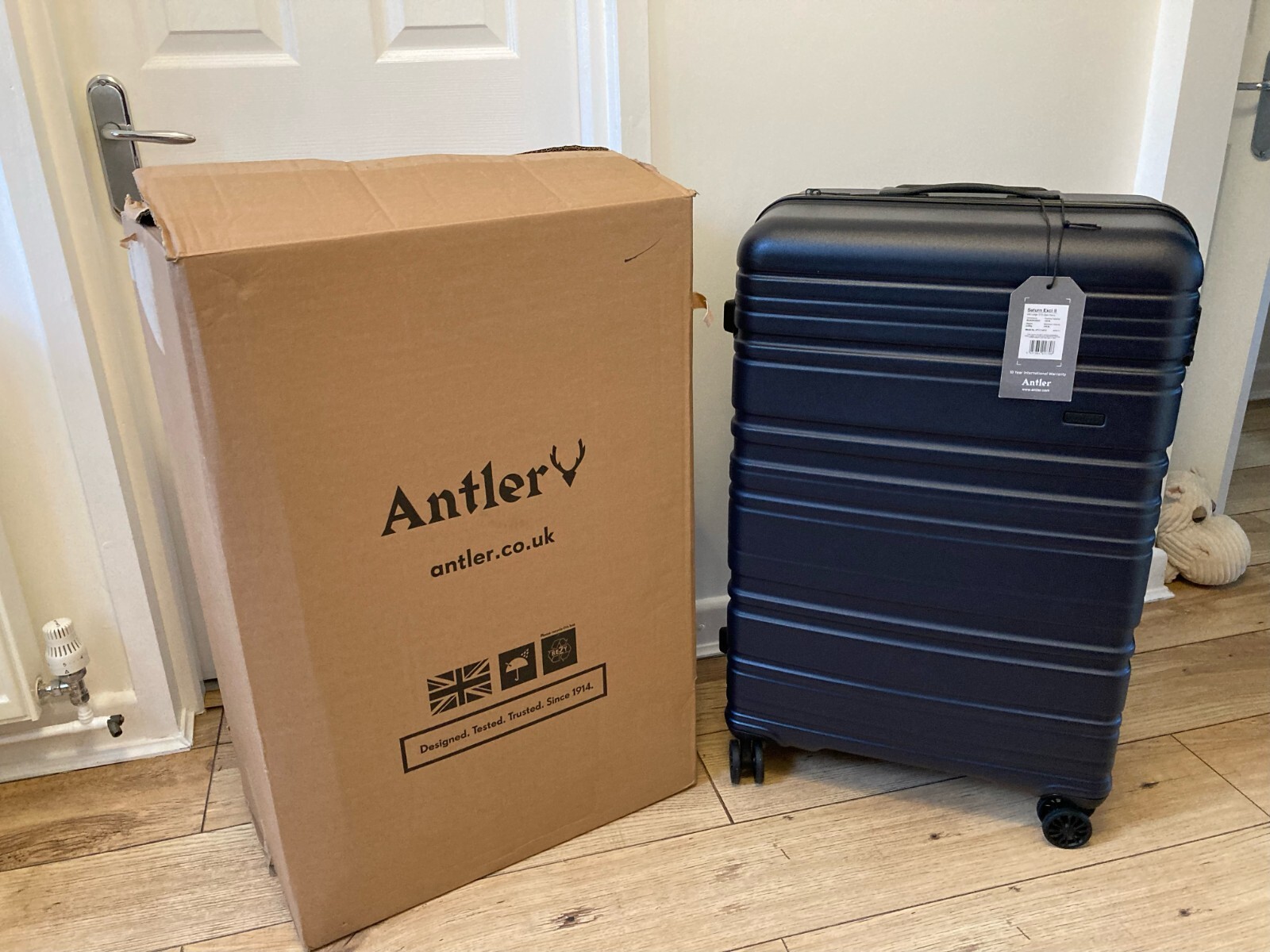 Antler Saturn Excl 11 4W Spin Large Suitcase NEW eBay