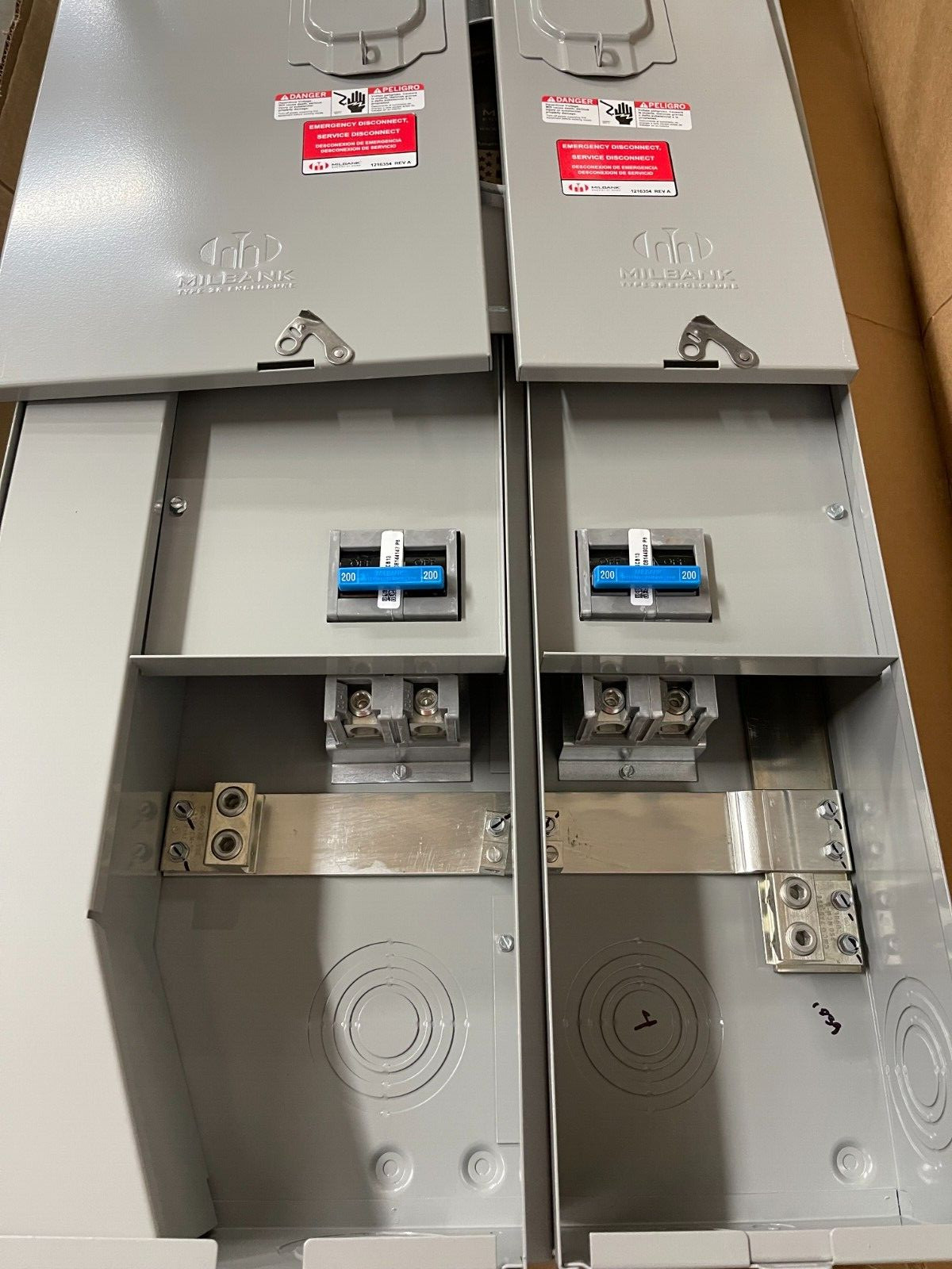 Milbank - 400/320 amp meter/combo,  U6585-X-2/200-5T9  , with 2-200 a breakers