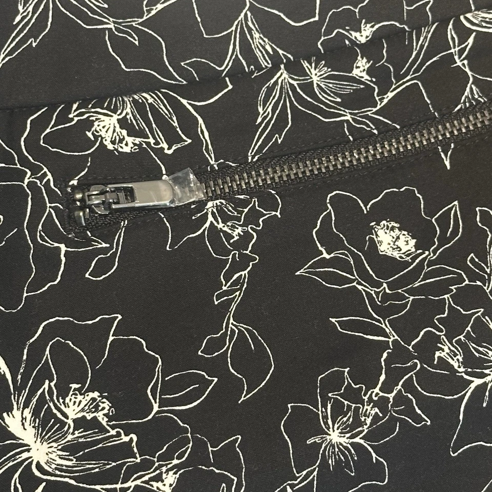 WHBM 白宫黑色市场短裤 14 花卉印花 12 英寸百慕大 — 第 4/4 张图片