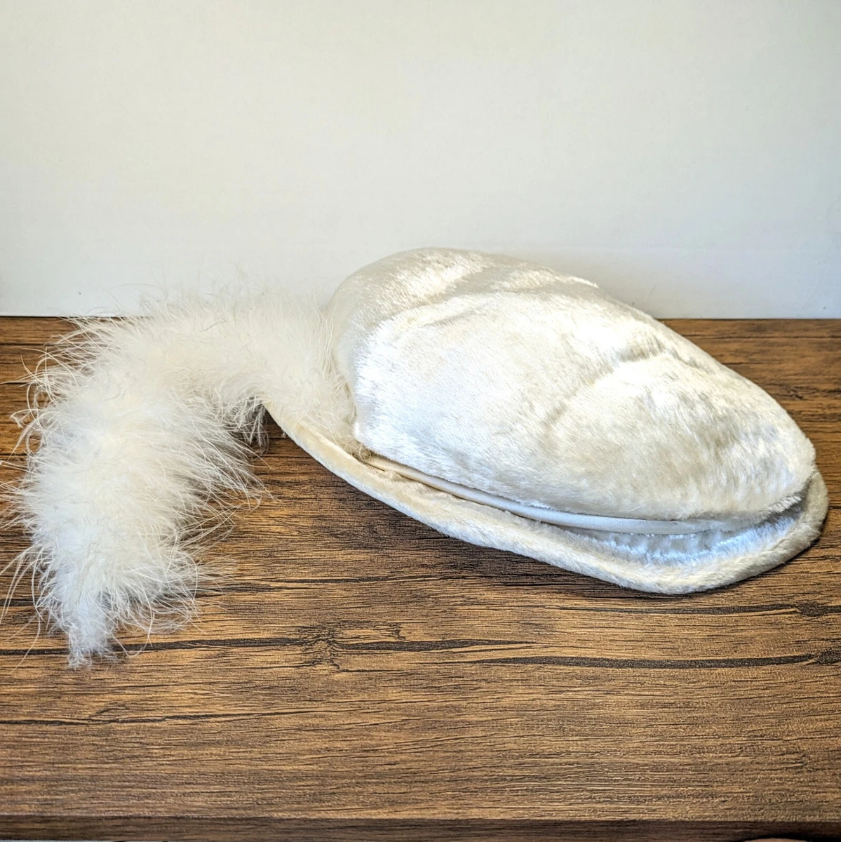 Vintage London Fog White Faux Fur Hat Size M Faux Fur White Vintage Hats for Women for sale | eBay main image 4