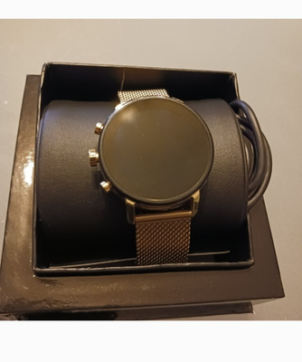 Movado Connect 2.0 and gold band Another Wear OS watch with 1GB of RAM is here, but it costs  main image 2