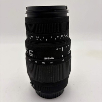 Sigma Macro Telephoto Zoom Lens 70-300mm f/4-5.6 DG Auto & Manual Lens