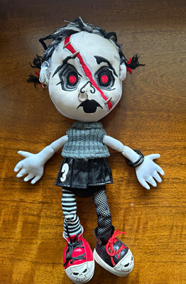 Living Dead Dolls Dementia B&W Chase Variant SDCC Exclusive Mezco Rag Doll Rare
