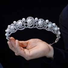 Gorgeous Pearls Crystal Brides Tiaras Crowns Princes Wedding Hair Accessory