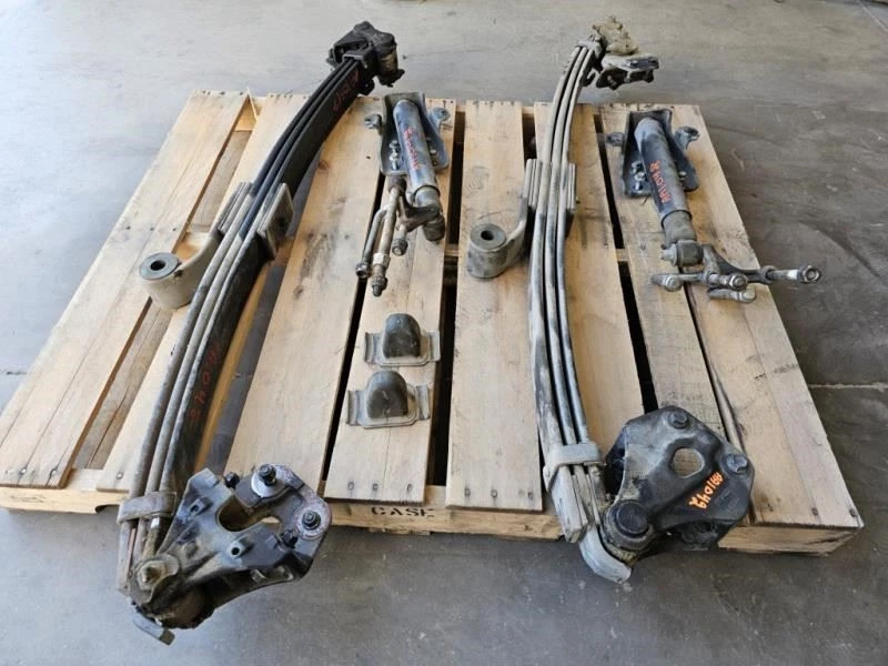 Par de resortes de hoja delanteros Hino 195H 2016 usados 3 hojas 48110-37Y60 Foto 4 de 4