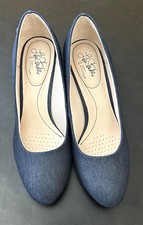 Life Stride Soft System Navy Fabric Upper 9W heels