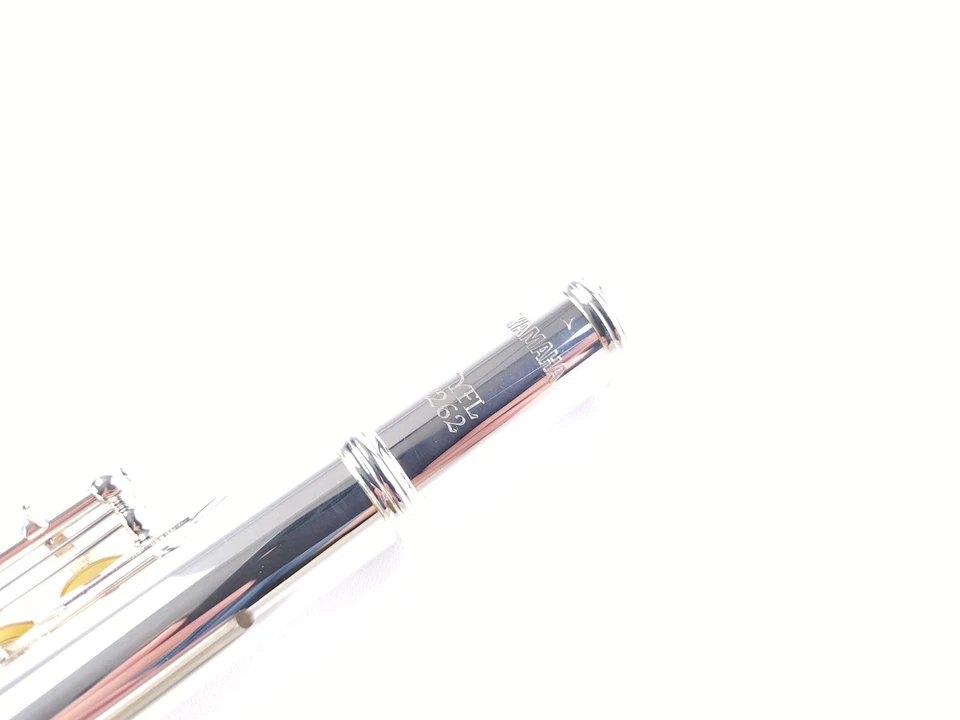 Yamaha 262 Intro Intermediate Open Hole C Foot Flute Reconditioned +Warranty - Image 3 of 4