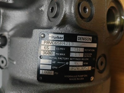  1PCS NEW Parker PAVC65R4213 Axial Piston Pump PAVC65R4213 PLC