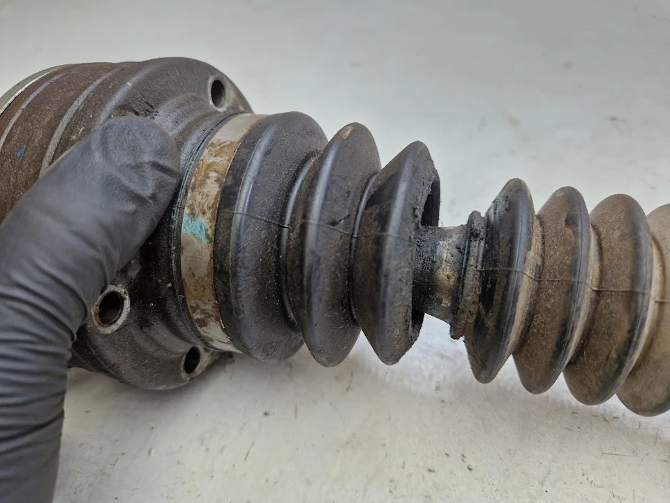 2012 FORD RANGER LIMITED 3.2 TD MANUAL FRONT PROPSHAFT PROP SHAFT AB394A376AC - Image 4 of 4