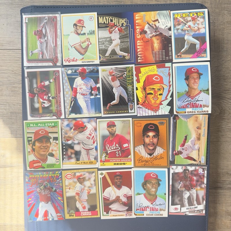 Cincinnati Reds Card Lot (20)- De La Cruz Rookie, Bench, Larkin, Griffey, MLB