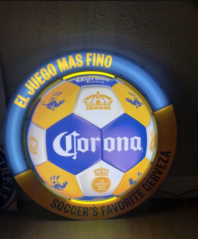 New Corona Animated Motion Soccer ⚽️ 3D Ball LED Measures 24”Inches Round 