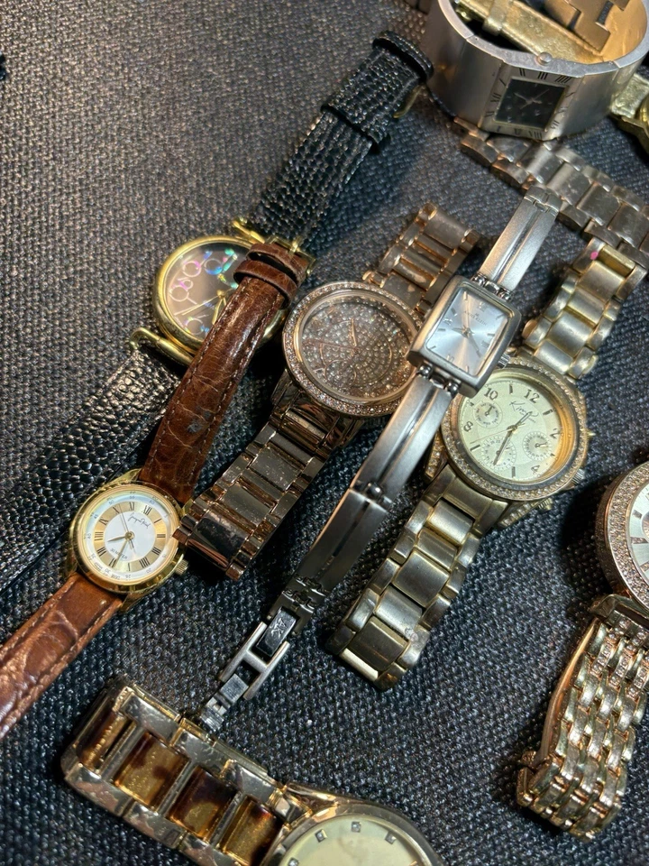 Women Watch Lot Of (29) Untested For Parts,Repair,Gold/Rose Gold/Silver Tone - Image 4 of 4