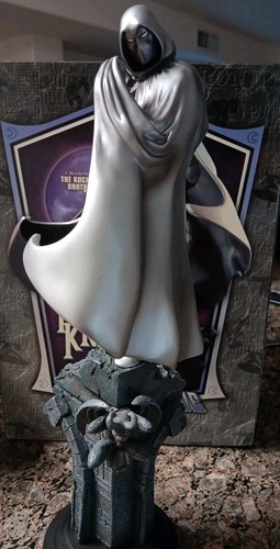 New Marvel Moon Knight Bowen Statue Silver Version But With White Version Box - Picture 6 of 16