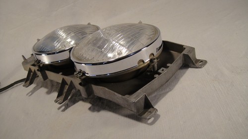 MERCEDES-BENZ 450 SEL W116 OEM BOSCH FRONT HEADLIGHT ASSEMBLY #0302356001 - Picture 3 of 9