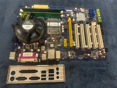 Foxconn P41A-G LGA 775 Intel G41 ATX Intel Motherboard 4GB DDR2  5-PCI