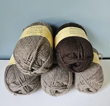 5 Diamond Luxury Pure Wool Superwash Yarn, 100% Wool,4-Tan, 1-Brown 100gr 218yd